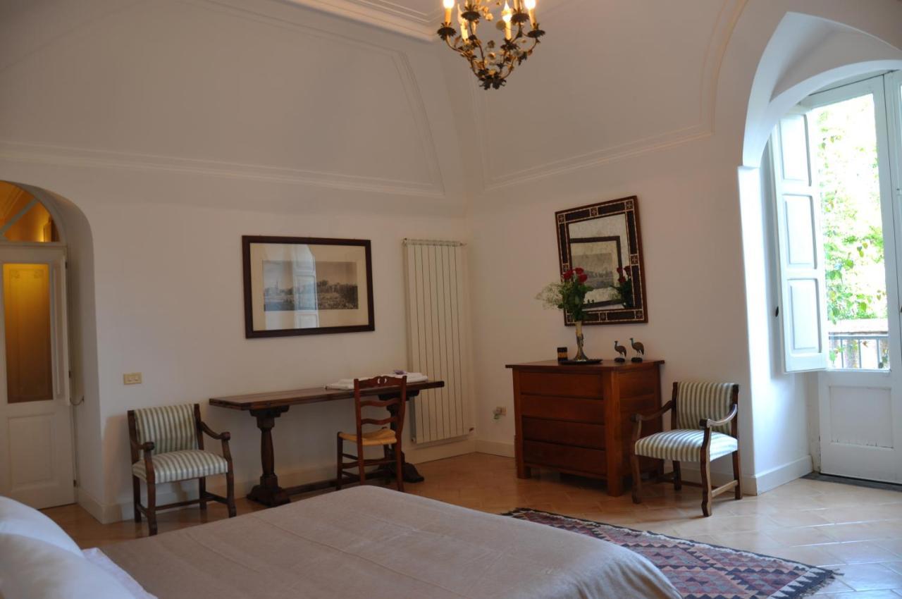 B&B I Merli Lauro Екстериор снимка